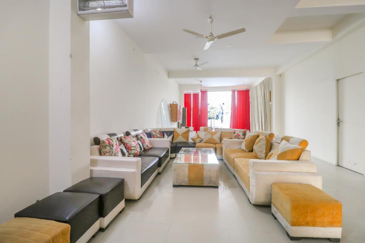 Da Urban Hotels & Restaurant by OYO Rooms