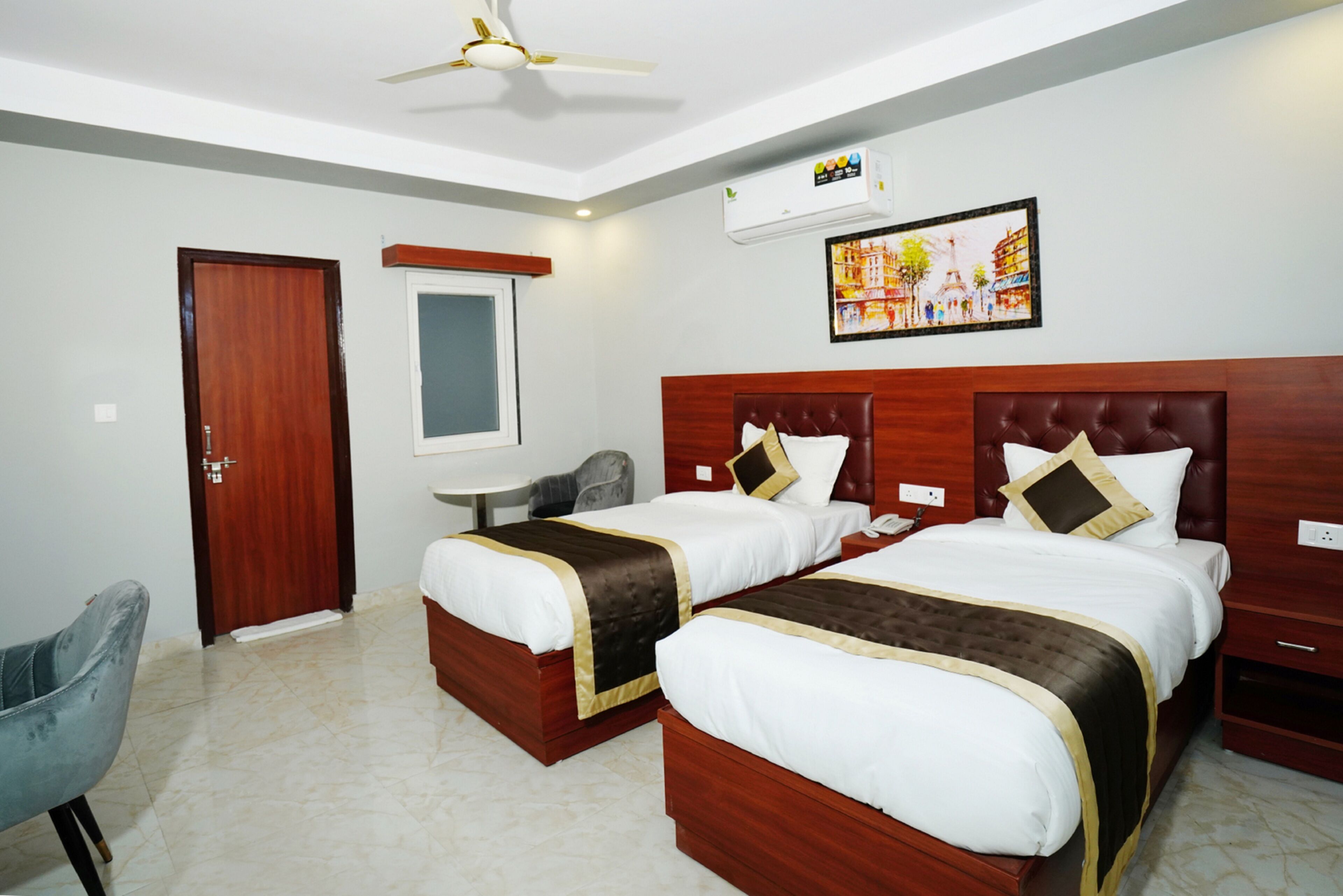 Expomart Inn