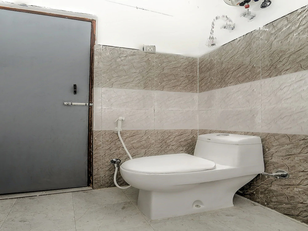 Glorious Stayz by OYO Rooms