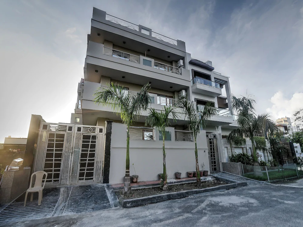 Glorious Stayz by OYO Rooms
