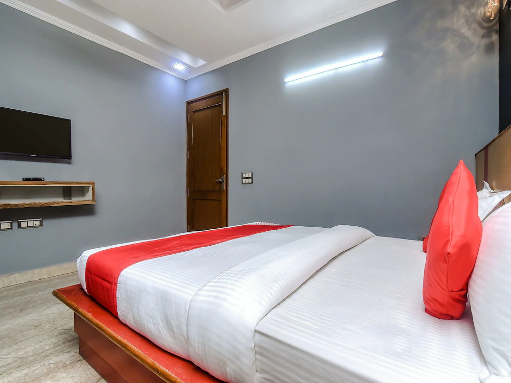 Glorious Stayz by OYO Rooms