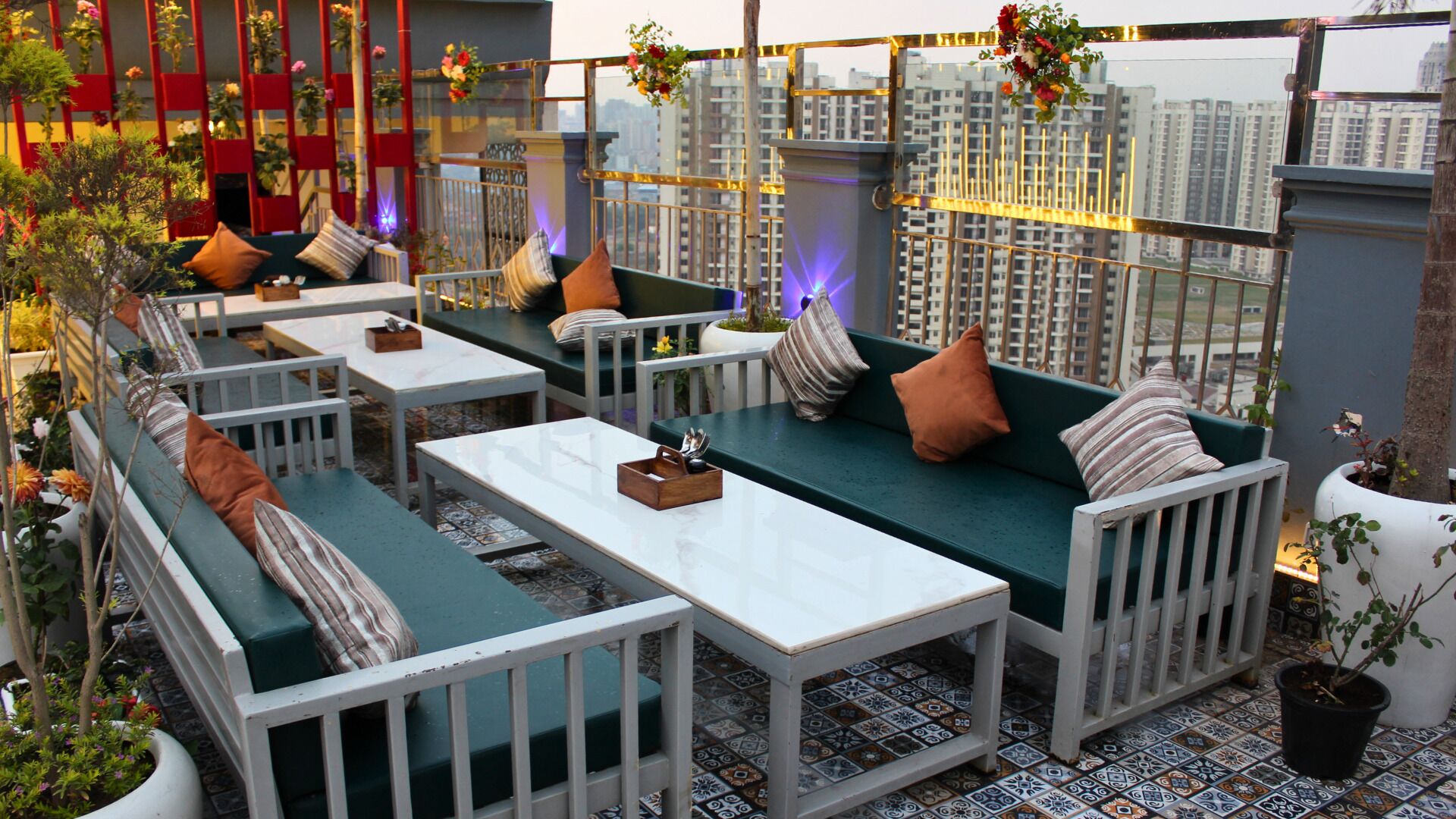 Hibiscus Select Hotel