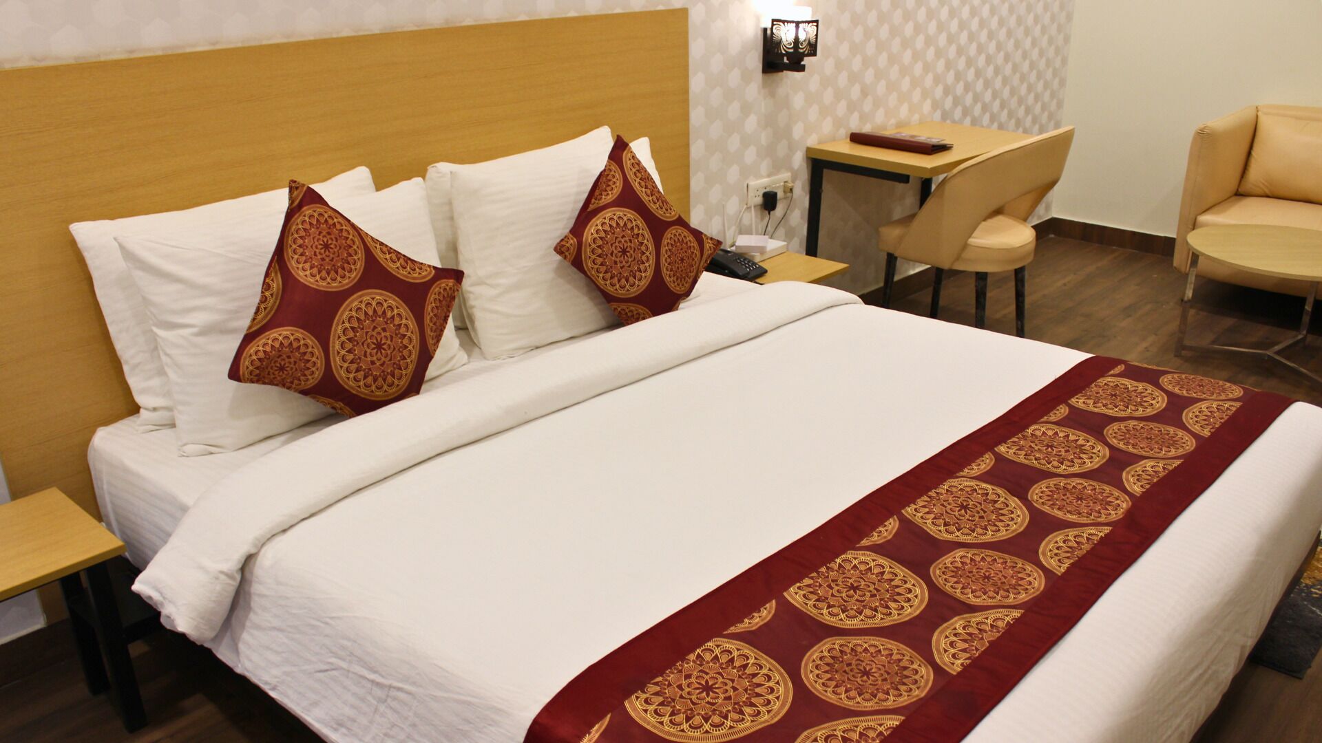 Hibiscus Select Hotel