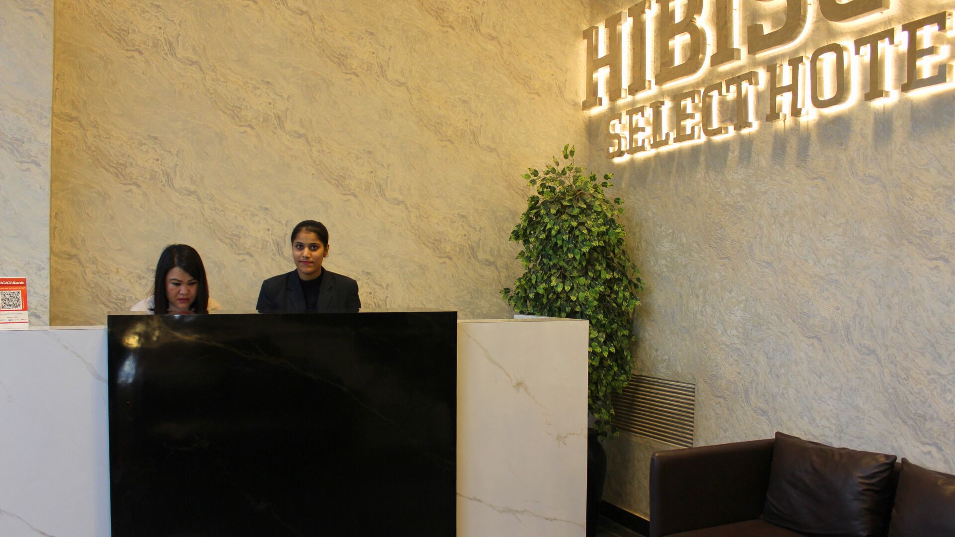 Hibiscus Select Hotel