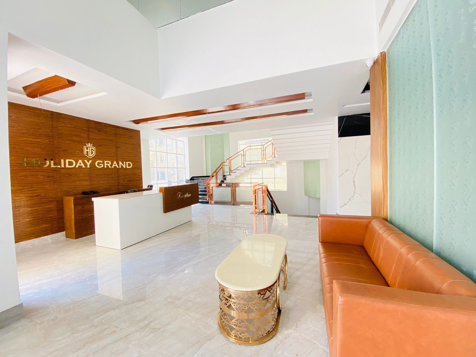 Hotel Holiday Grand Near Expo Mart