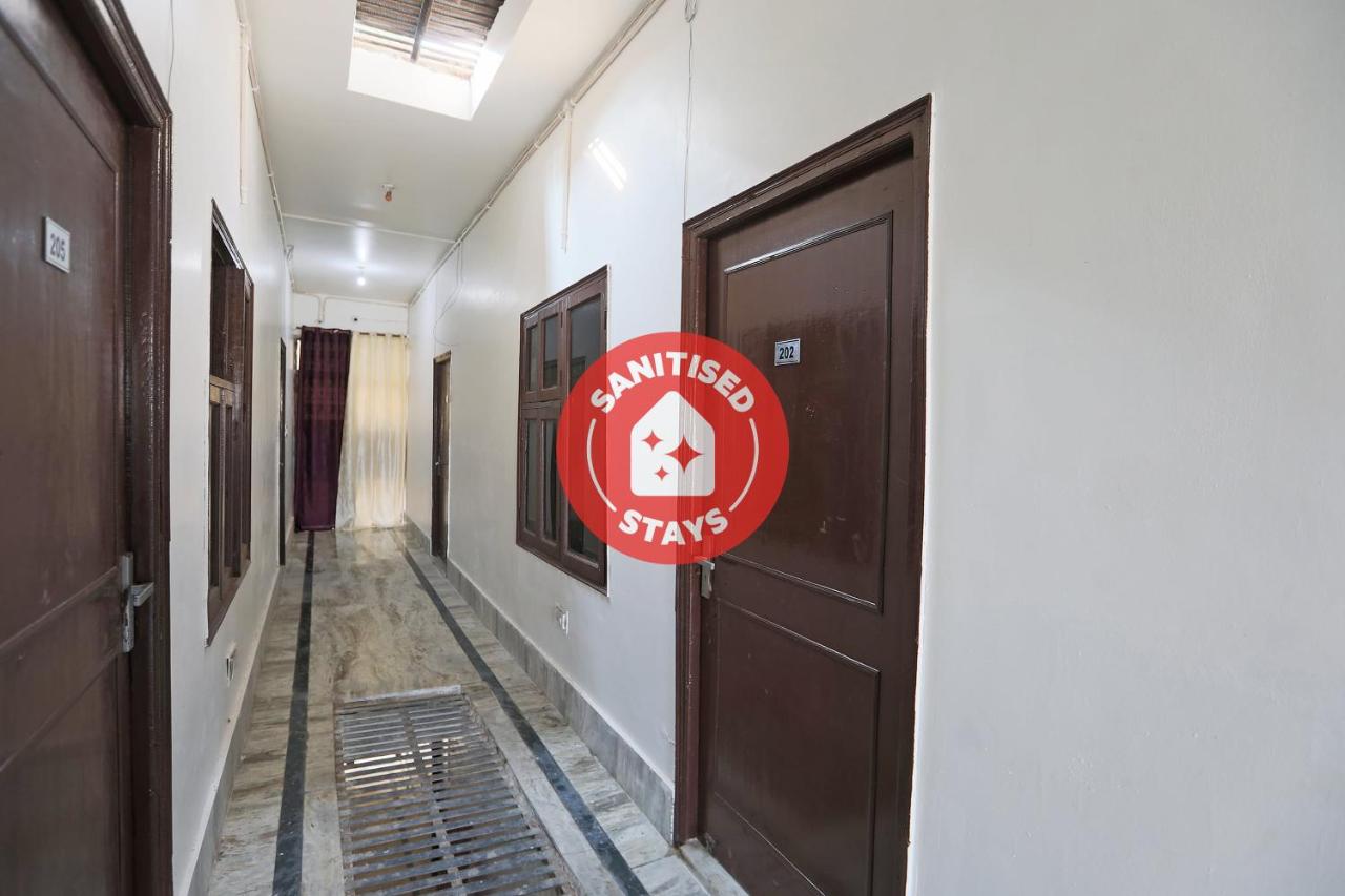 Hotel King's by OYO Rooms