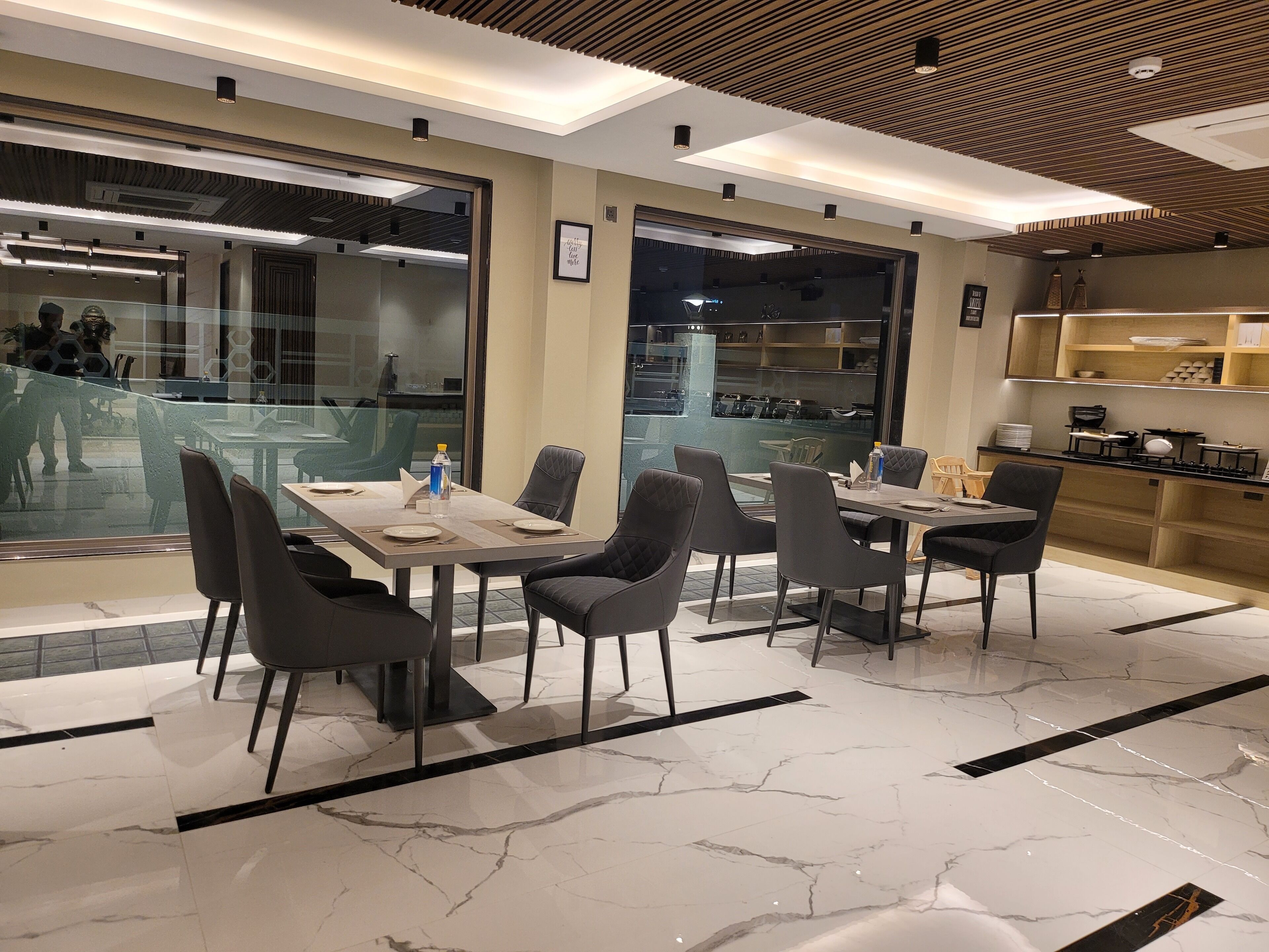 Hotel Rj Managed By Ahg