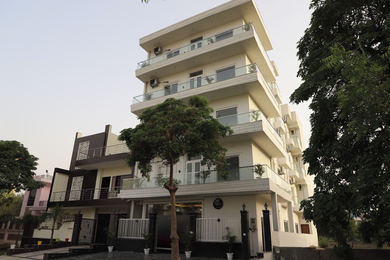 Opulent Inn By Lime Tree Hotels
