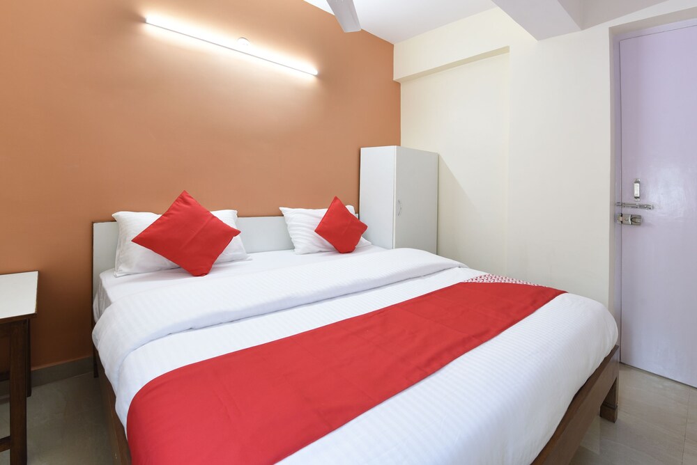 OYO 18390 Shiv Shakti Guest House