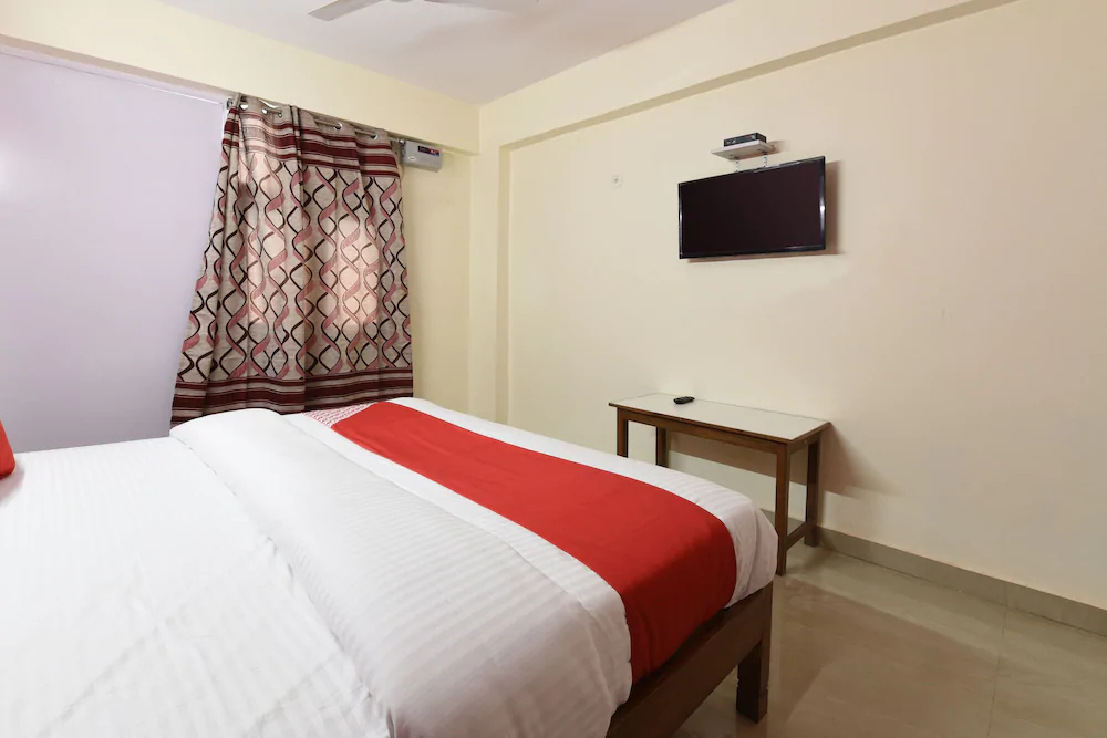OYO 18390 Shiv Shakti Guest House