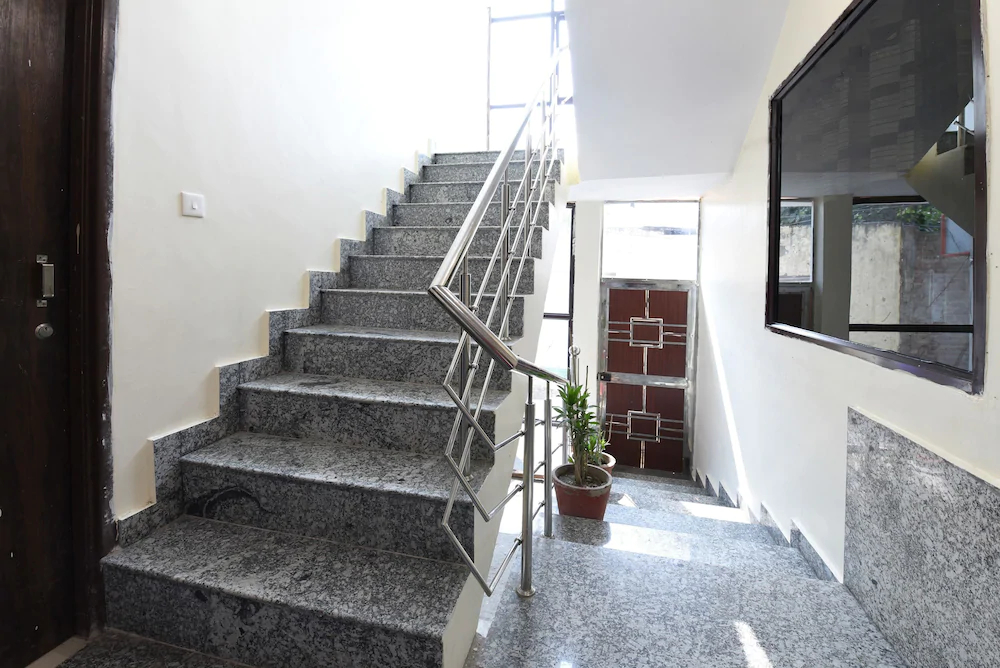 OYO 18390 Shiv Shakti Guest House
