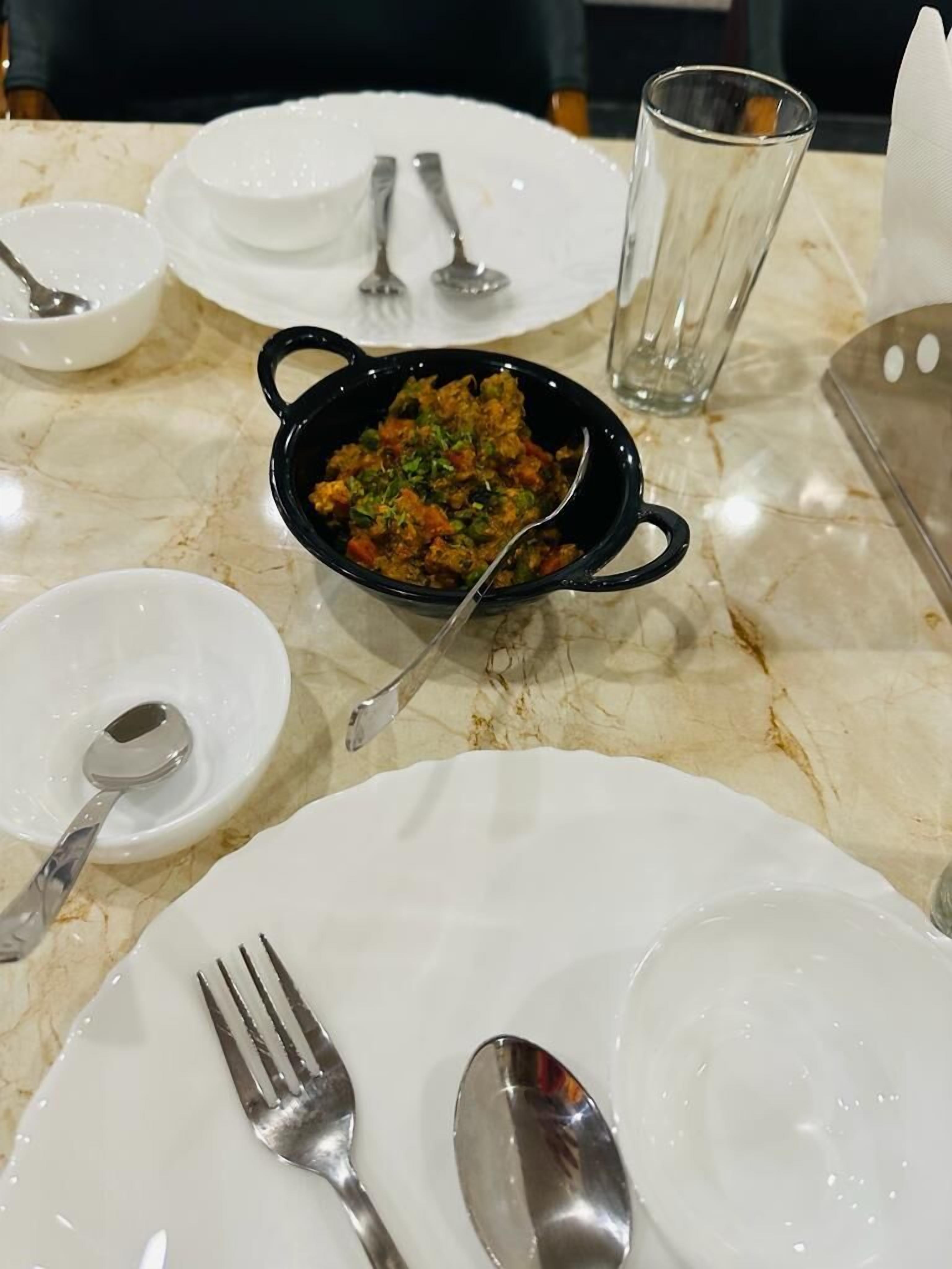 Prime A1 Sunny Feast by Fabhotel