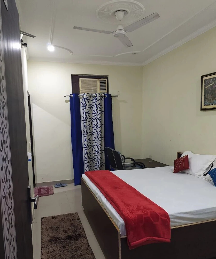 RCS Residency And Guest House