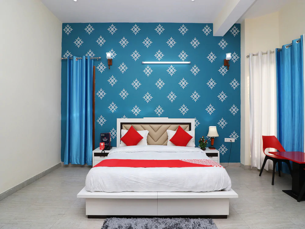 The Heaven Inn by OYO Rooms