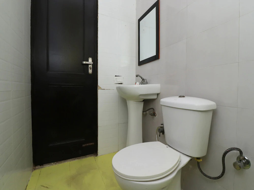 The Heaven Inn By OYO Rooms