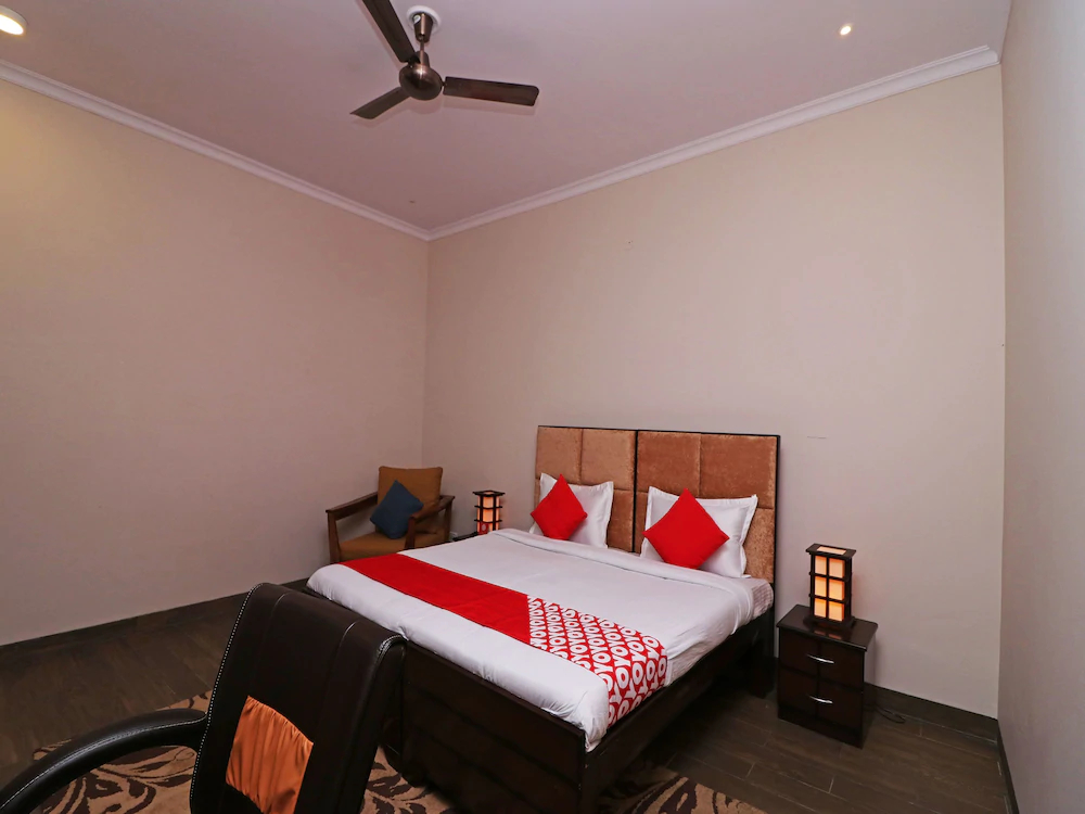 Arkaya by OYO Rooms