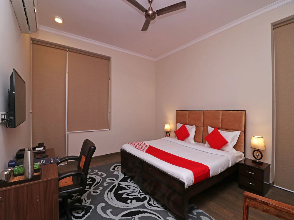 Arkaya by OYO Rooms
