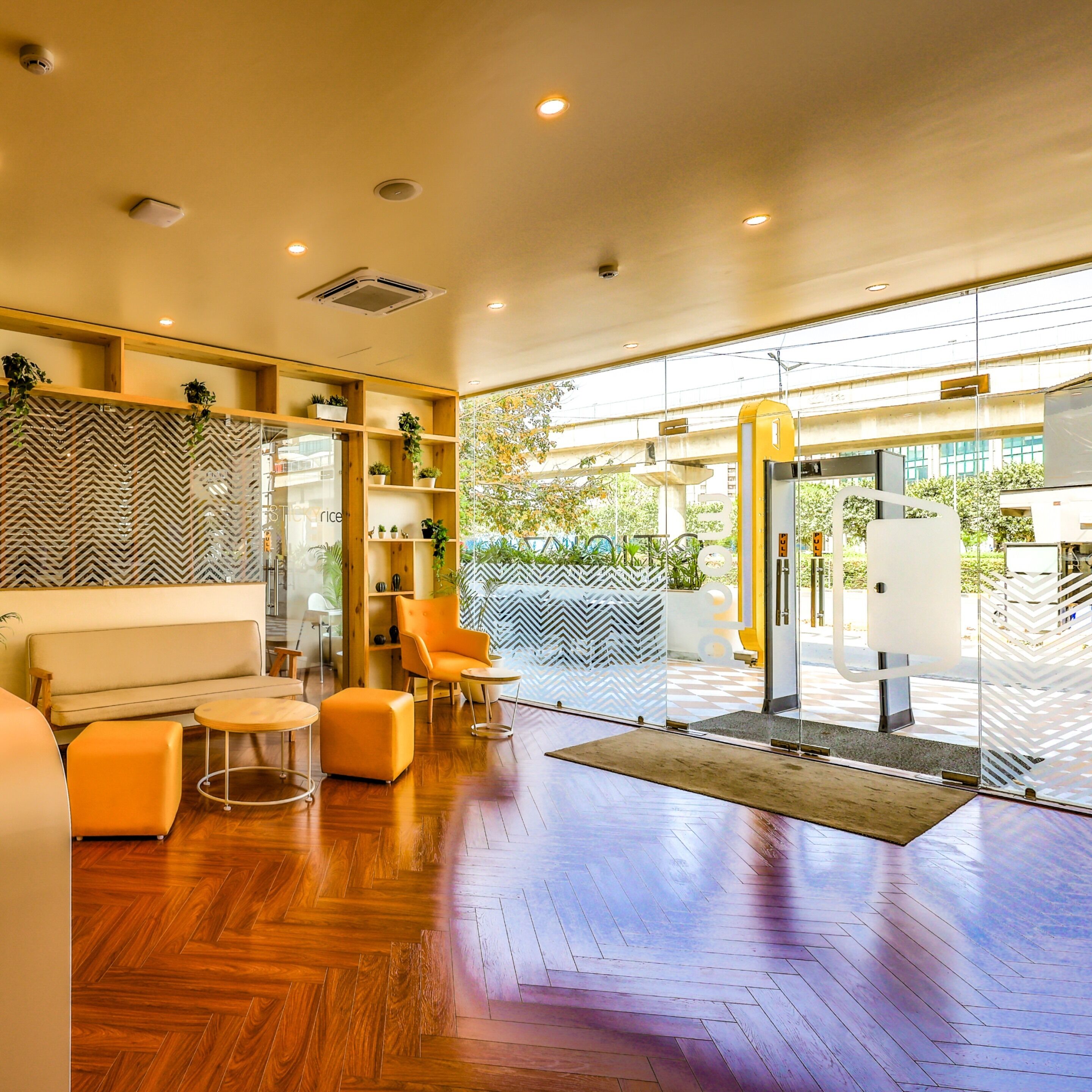 Bloom Hotel - Golf Course Road, Sector 43