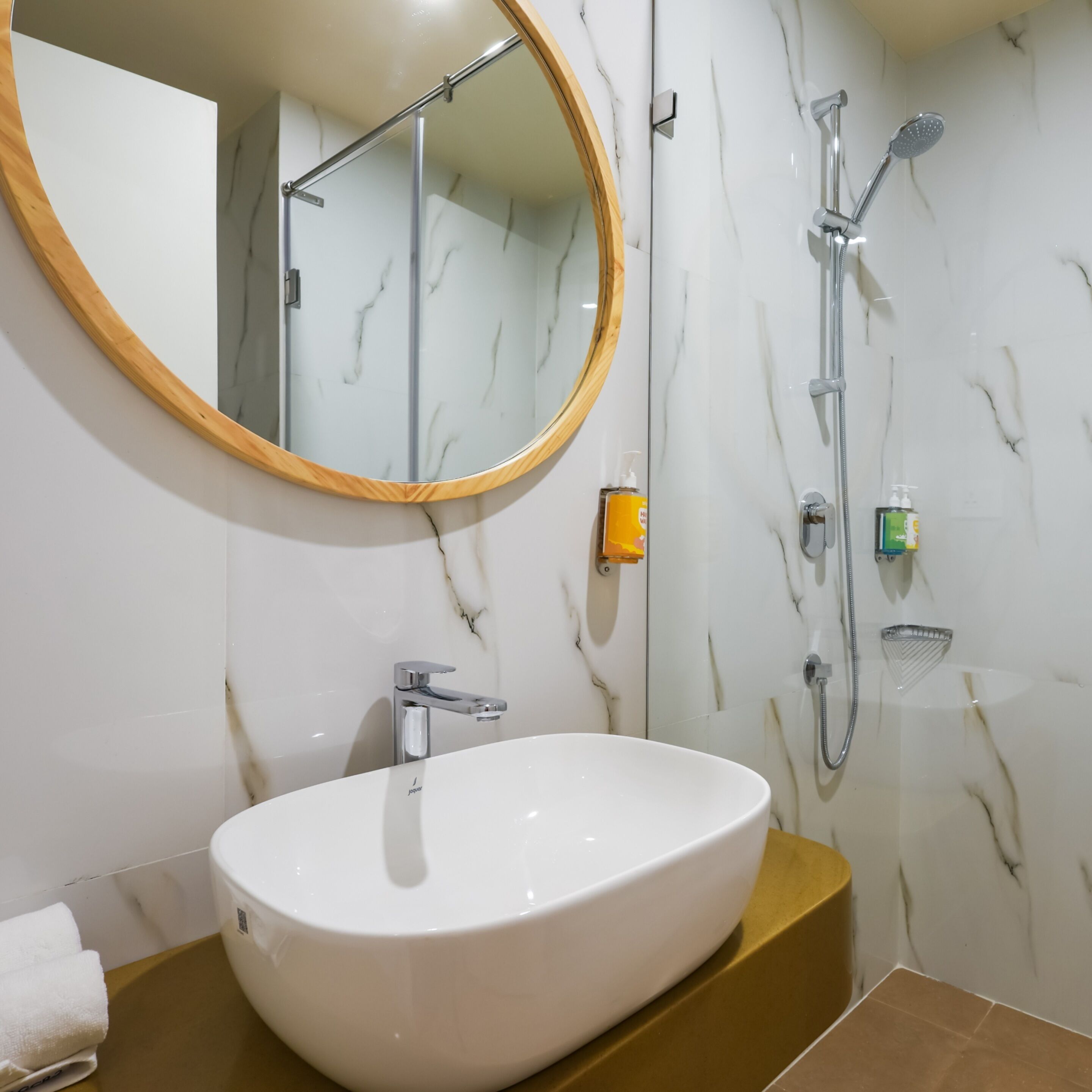 Bloom Hotel - Golf Course Road, Sector 43