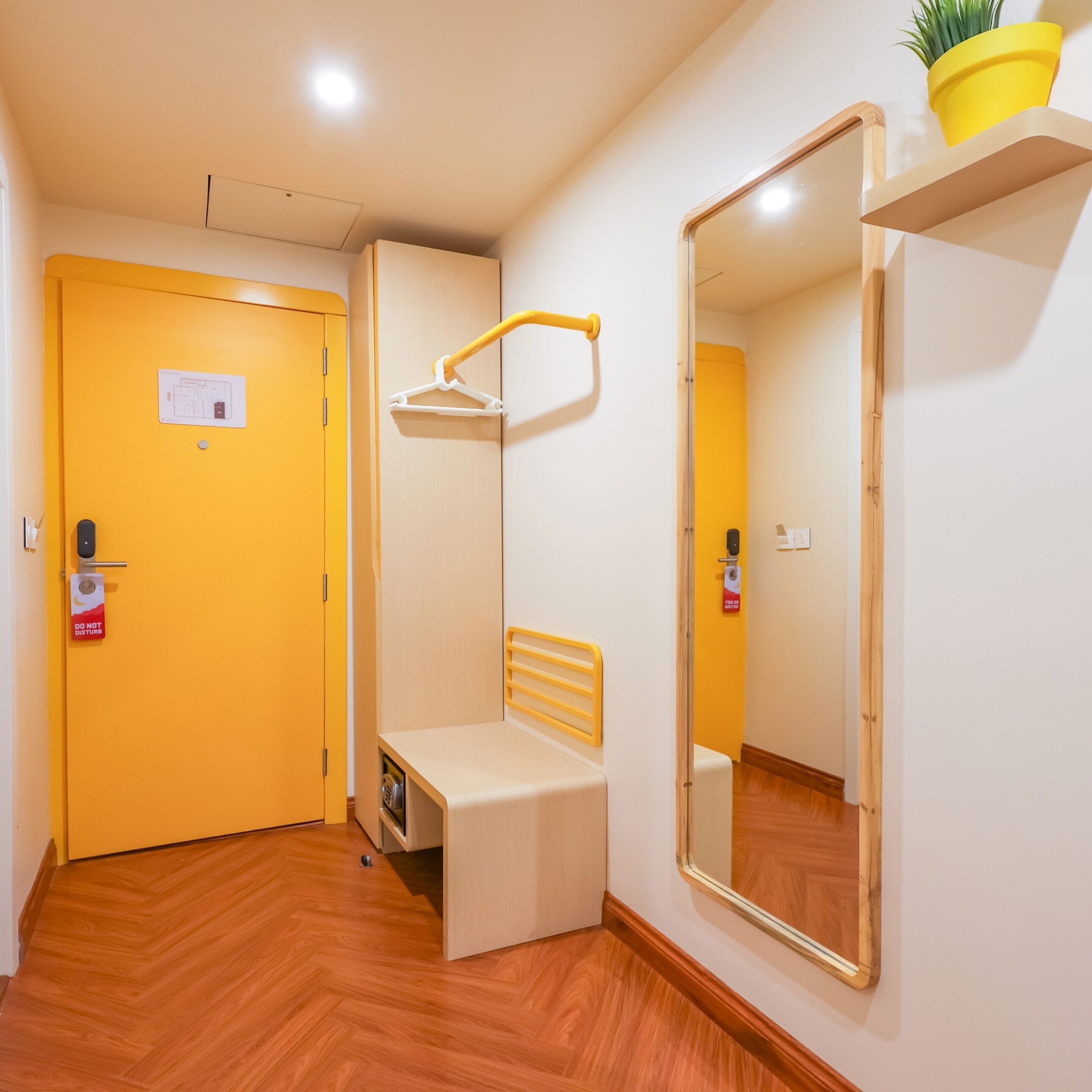 Bloom Hotel - Golf Course Road, Sector 43