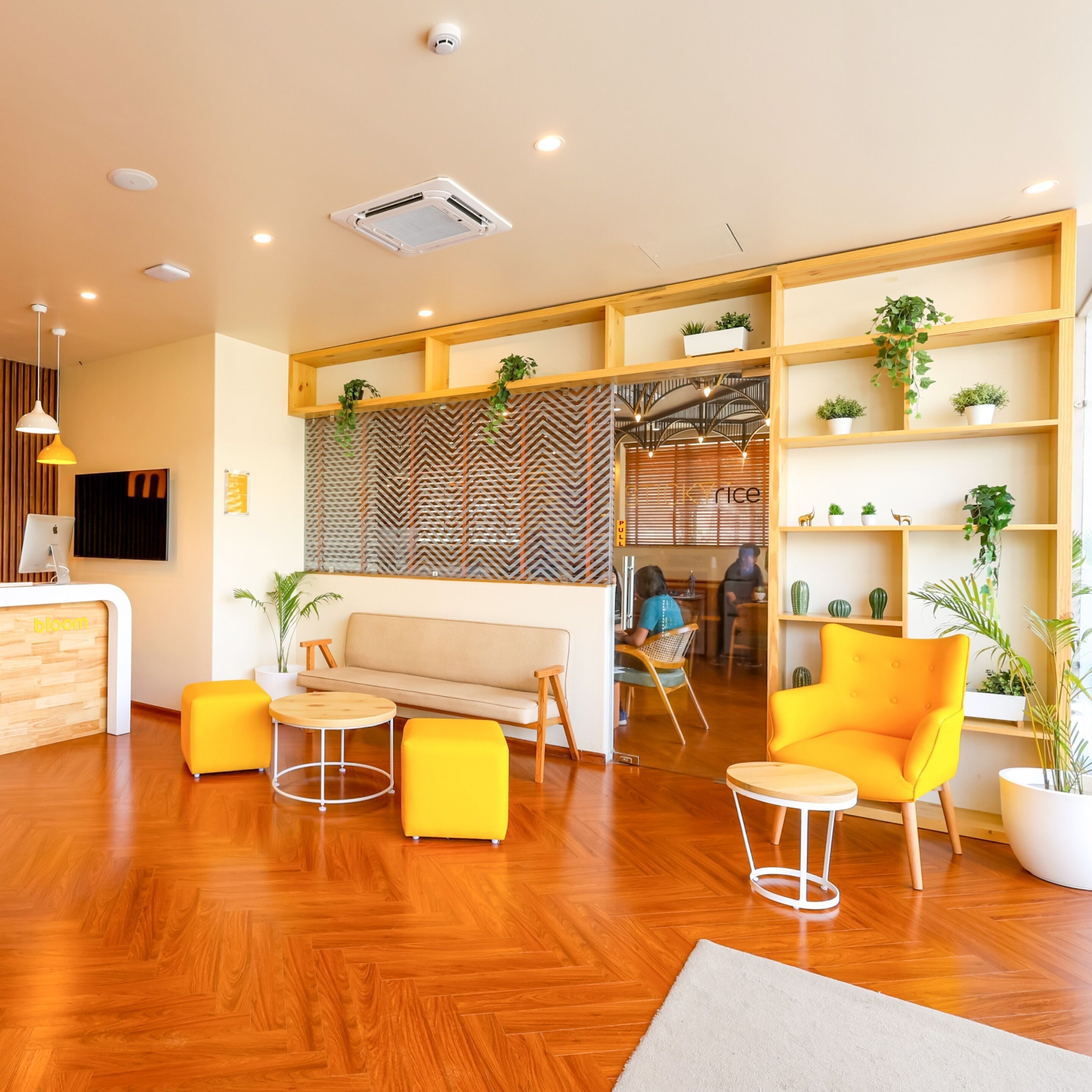 Bloom Hotel - Golf Course Road, Sector 43