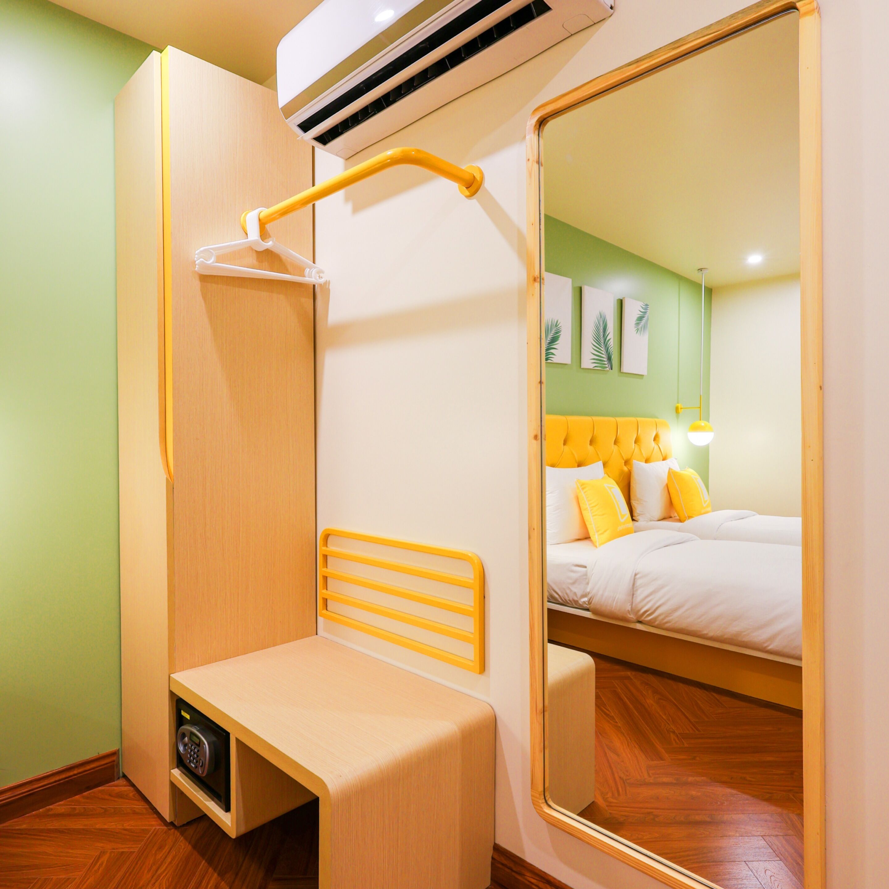 Bloom Hotel - Golf Course Road, Sector 43