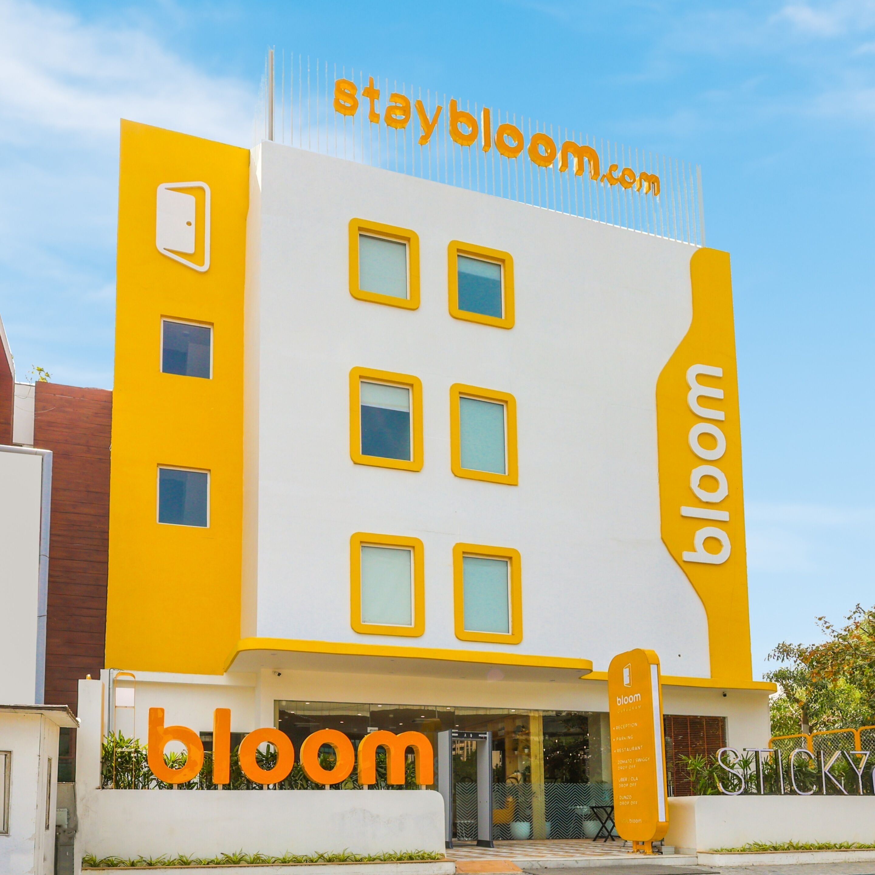 Bloom Hotel - Golf Course Road, Sector 43