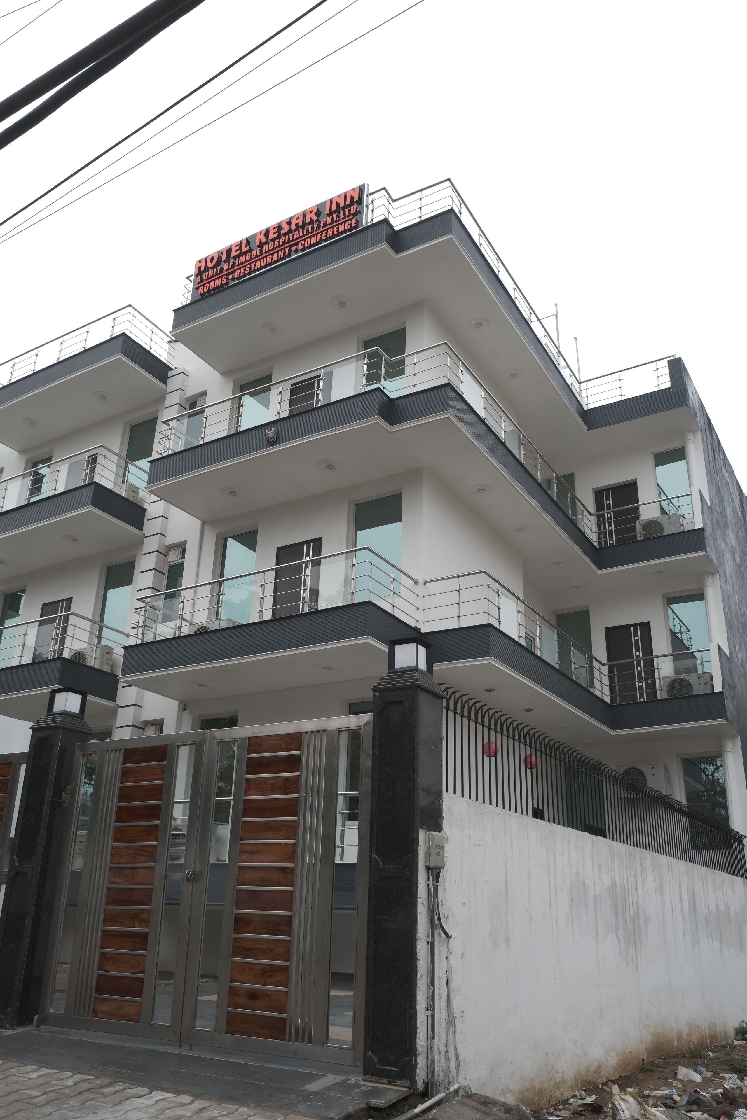 Capital O 87040 Hotel Kesar