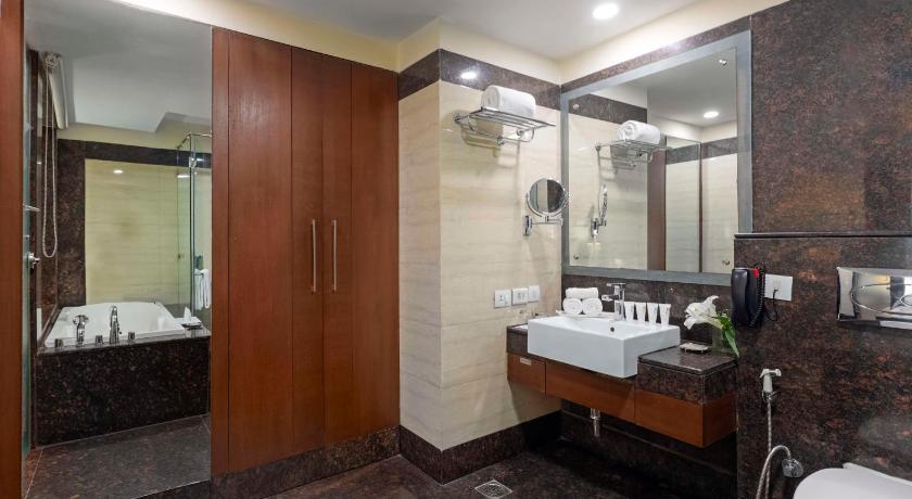 Country Inn & Suites by Radisson, Gurgaon Sector 12