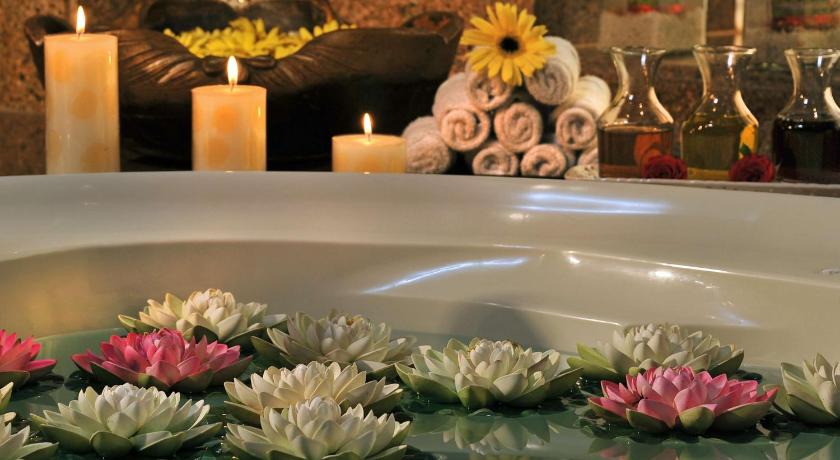 Country Inn & Suites by Radisson, Gurgaon Sector 12