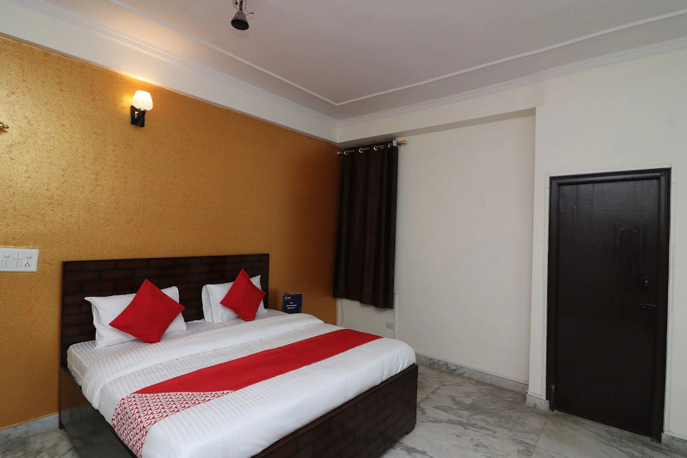 Delta Square By OYO Rooms