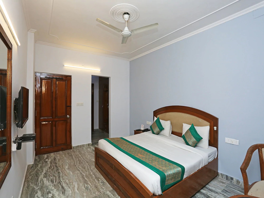 DS Cyber Residency by OYO Rooms