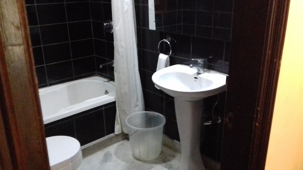 Enkay Residency V Block DLF Phase 3