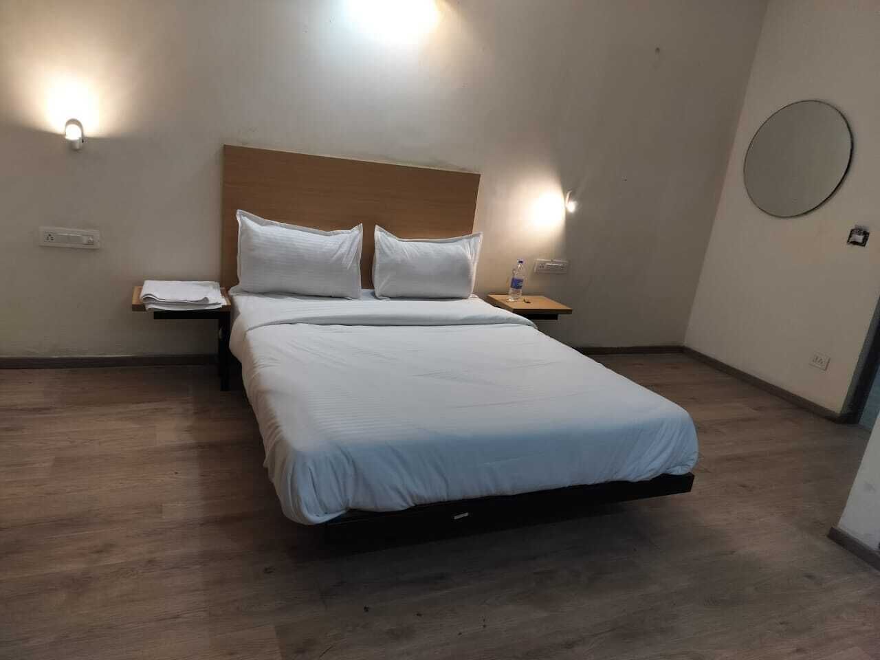 Hotel 27 Inn