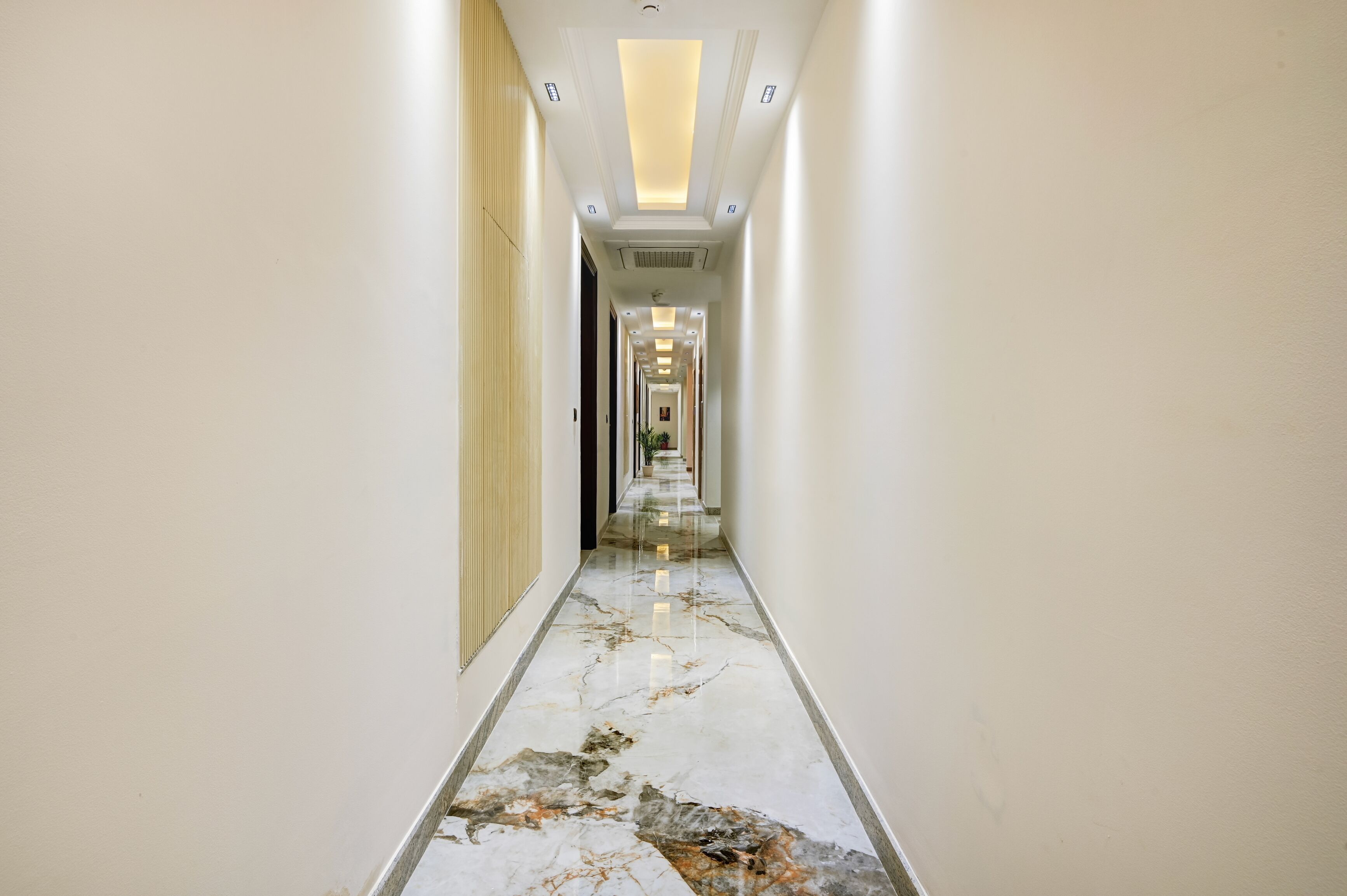Hotel 91 City Centre Sector 52