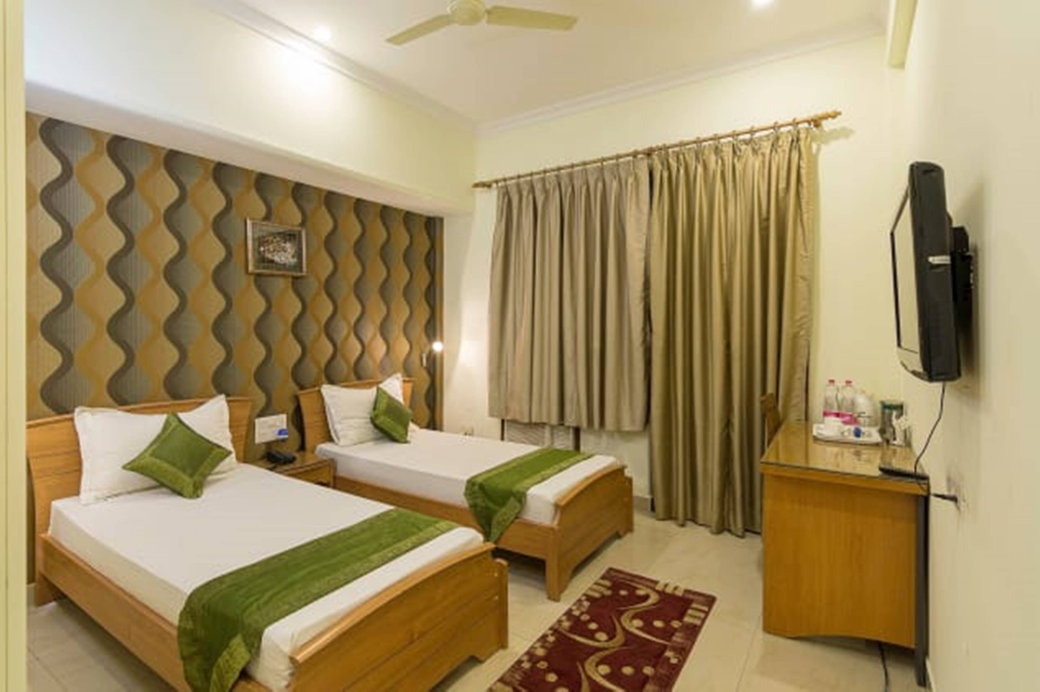 Hotel Palm Tree Palam Vihar