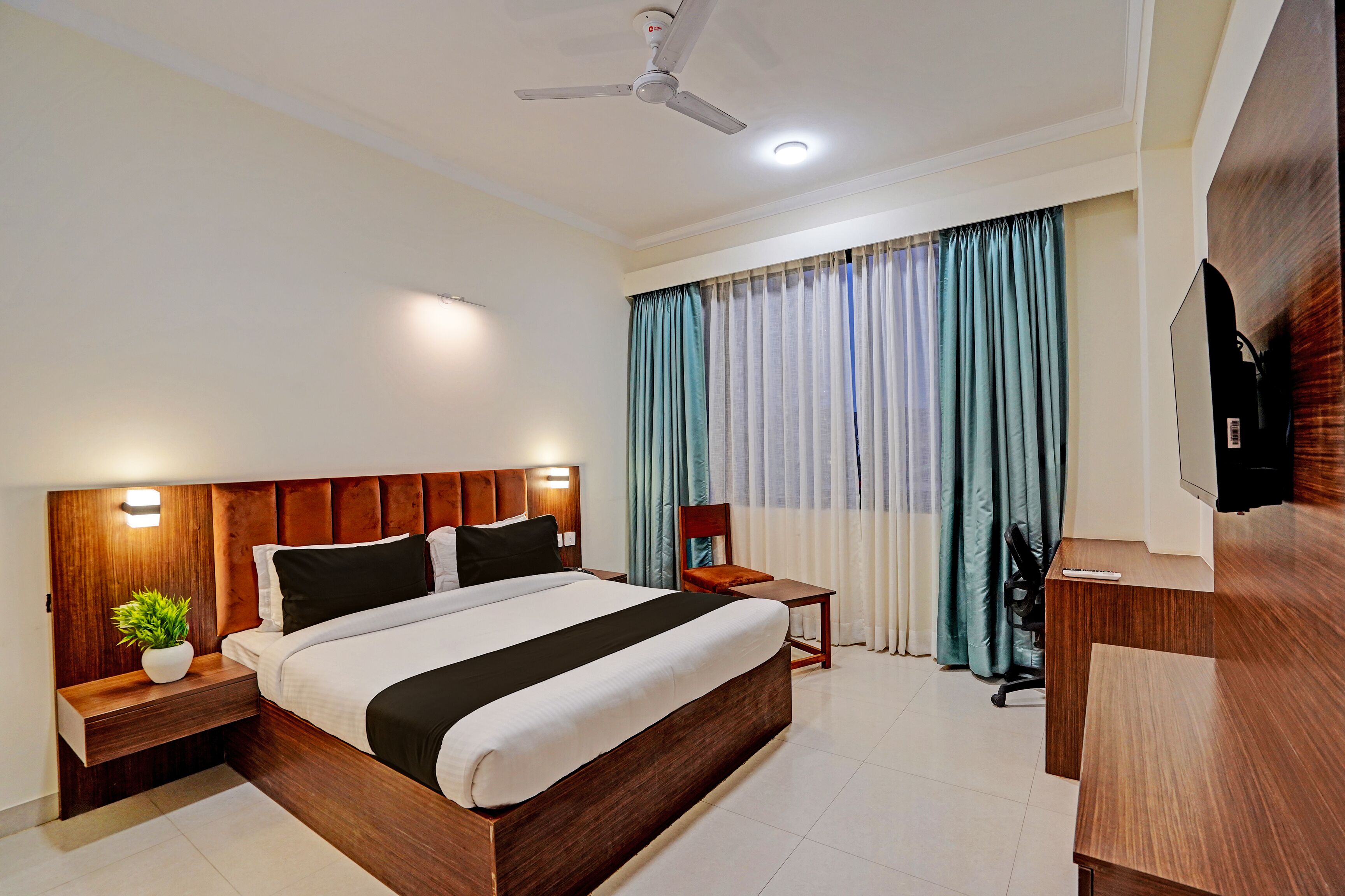 Hotel Rr Galaxy