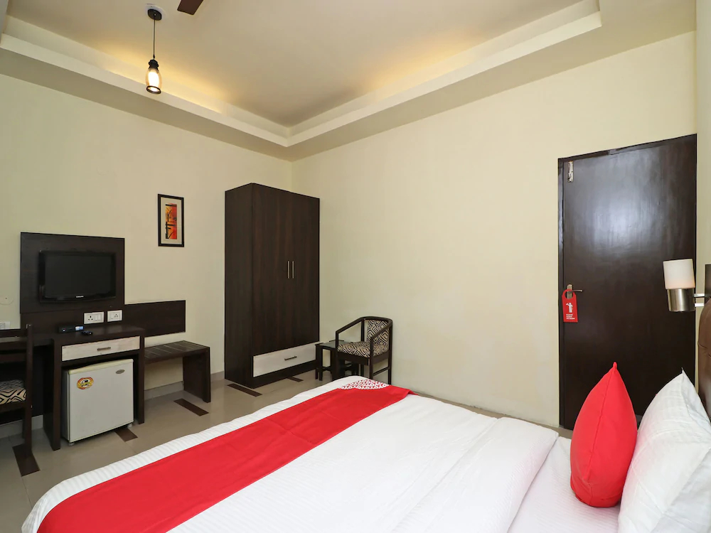 Hotel Vaishnoi Inn
