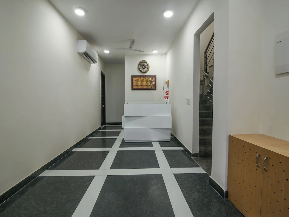 Lime Wood Stay By OYO Rooms