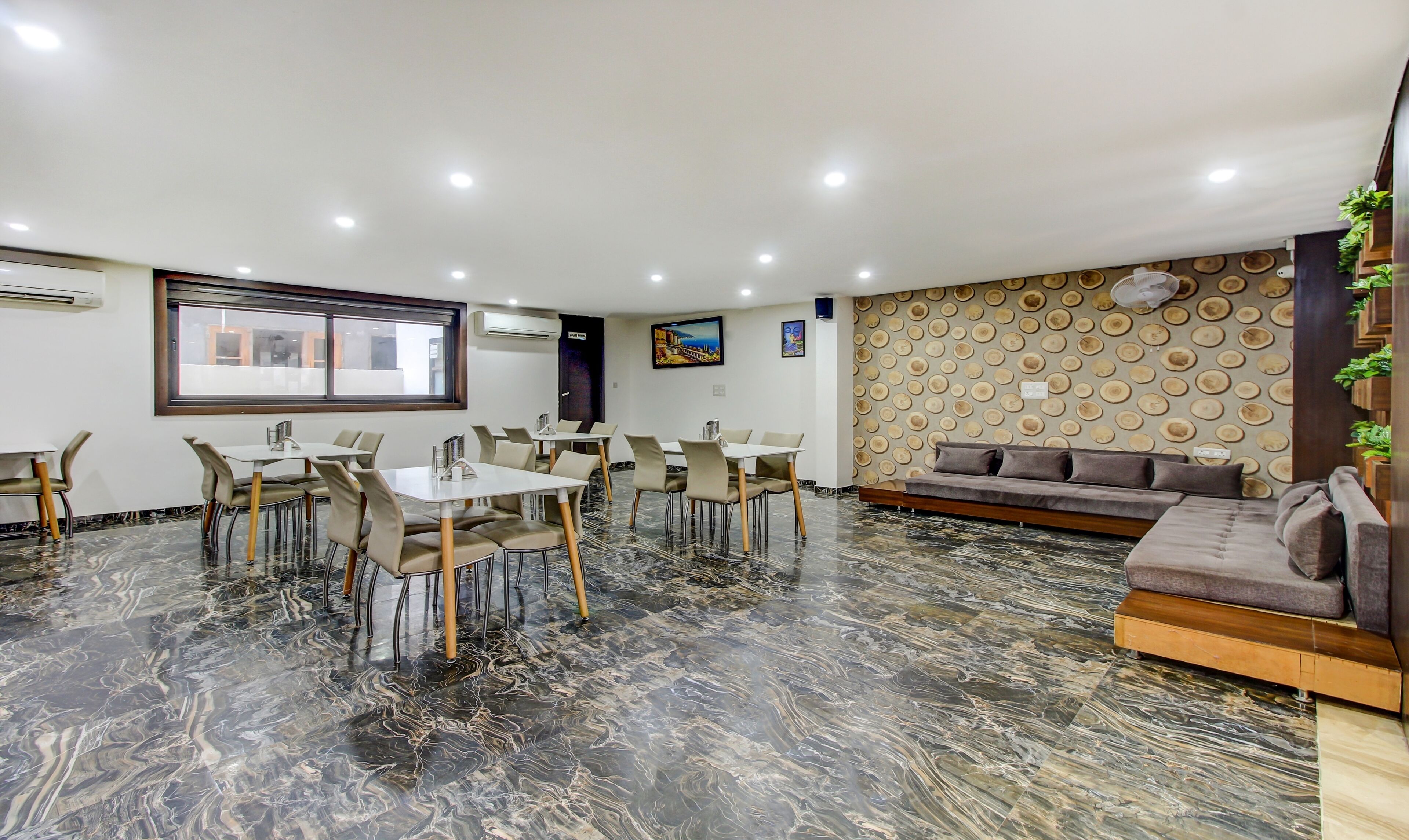 M2M Residency by Treebo Hotels