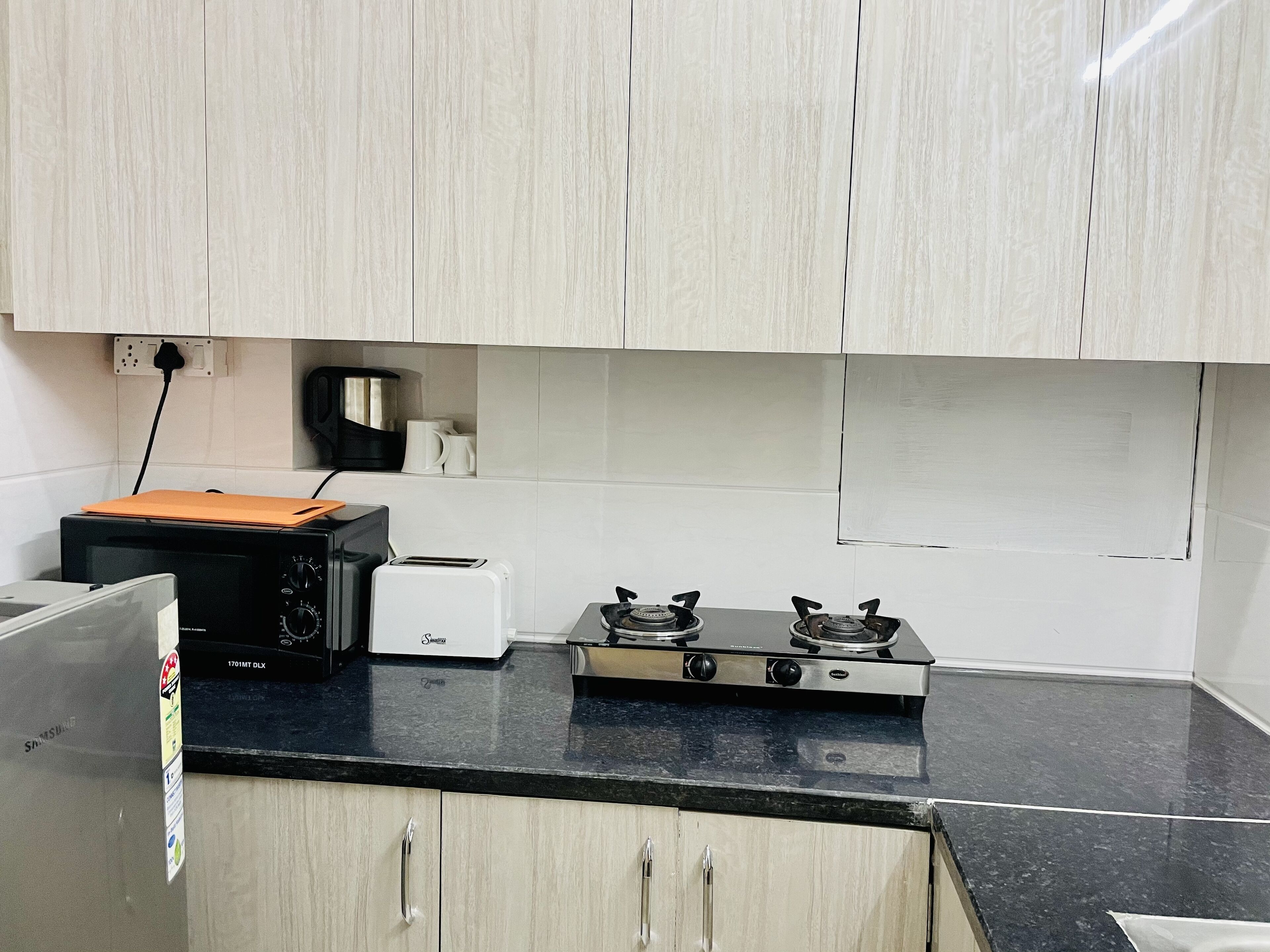 Olive Service Apartment-Golf Course Road