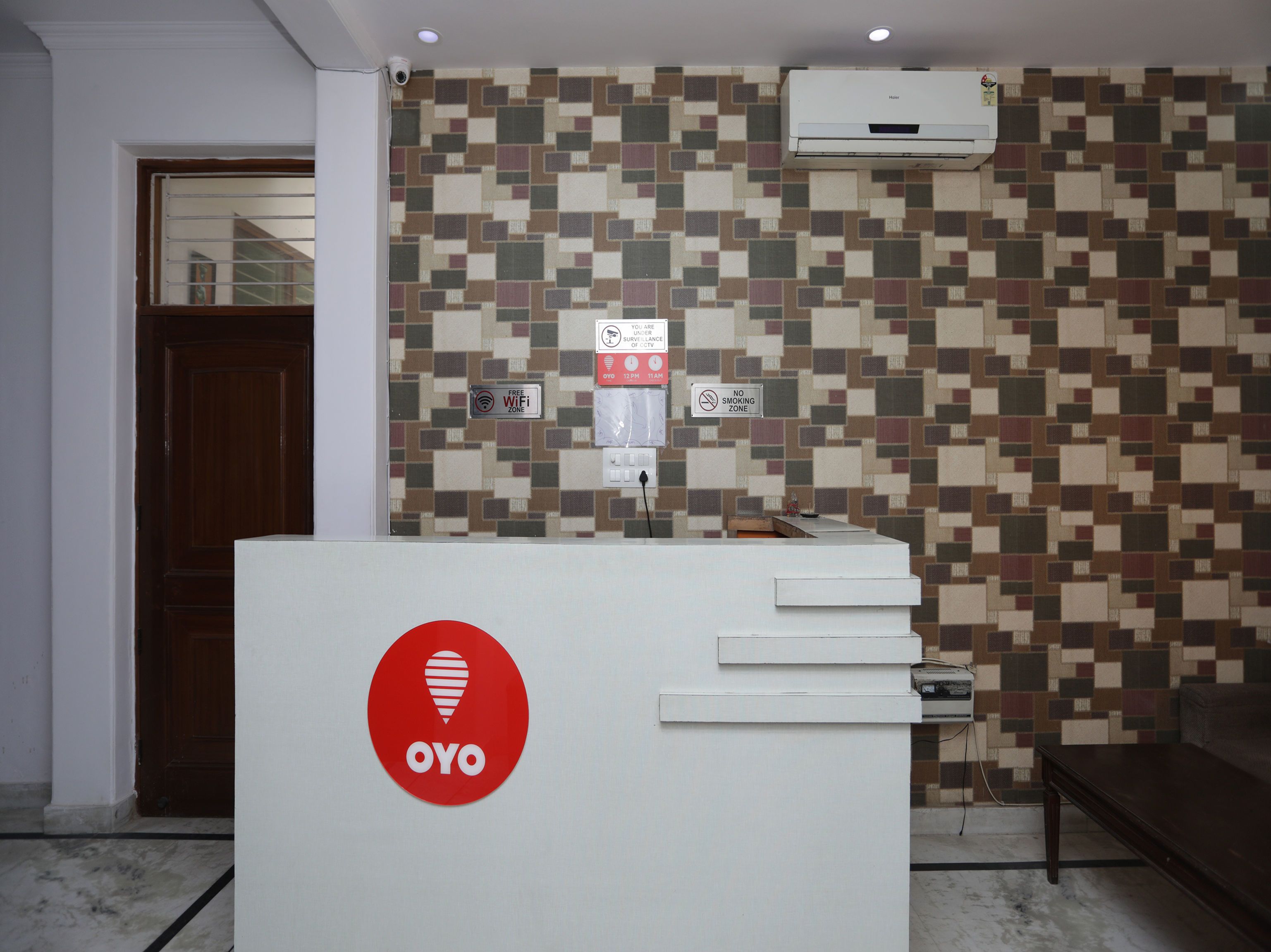 Oyo 12194 Jm Residency