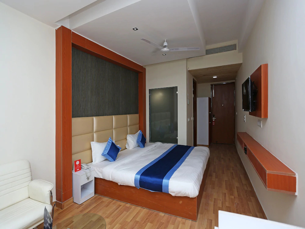 OYO 15731 Lime Wood Stay