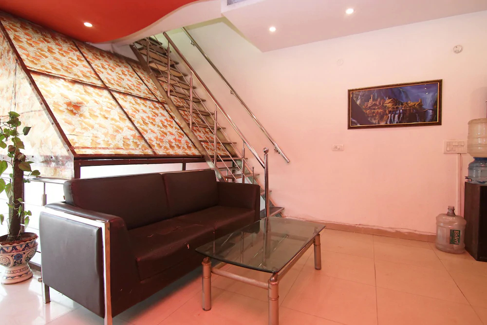OYO 22756 Hotel Chinar Inn