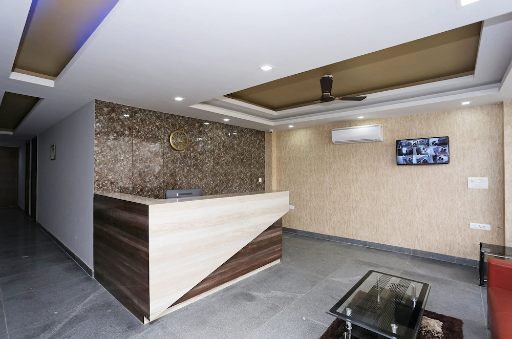 OYO 23659 Faris Residency