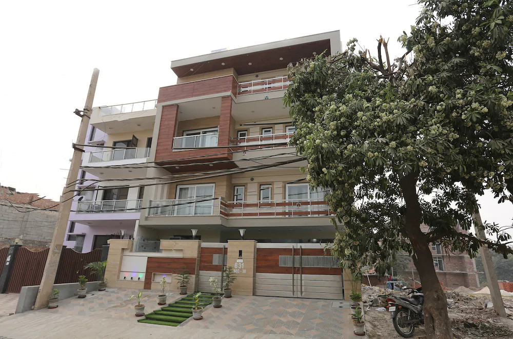 OYO 23659 Faris Residency