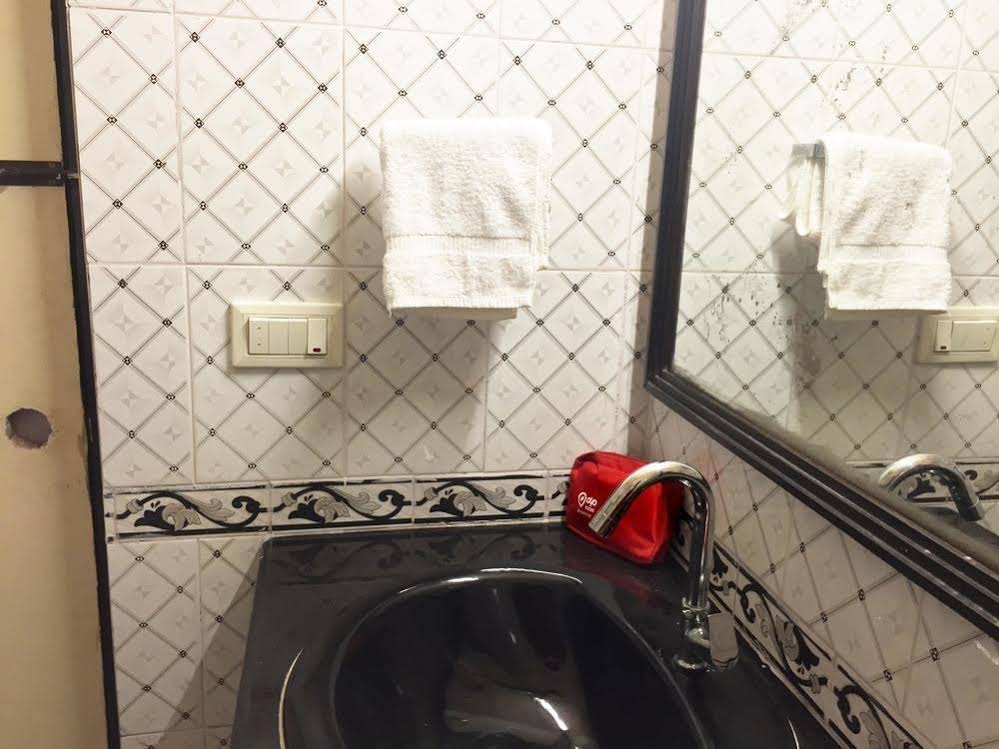 Hotel Annus Holidays by OYO Rooms