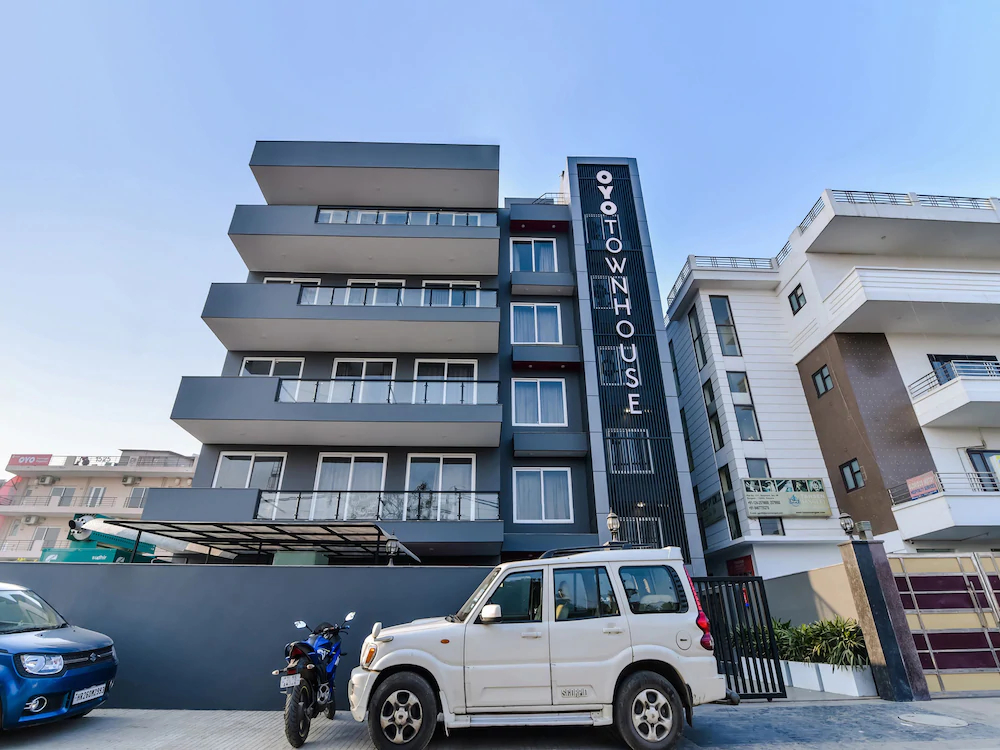 OYO Townhouse 079 Sector 46