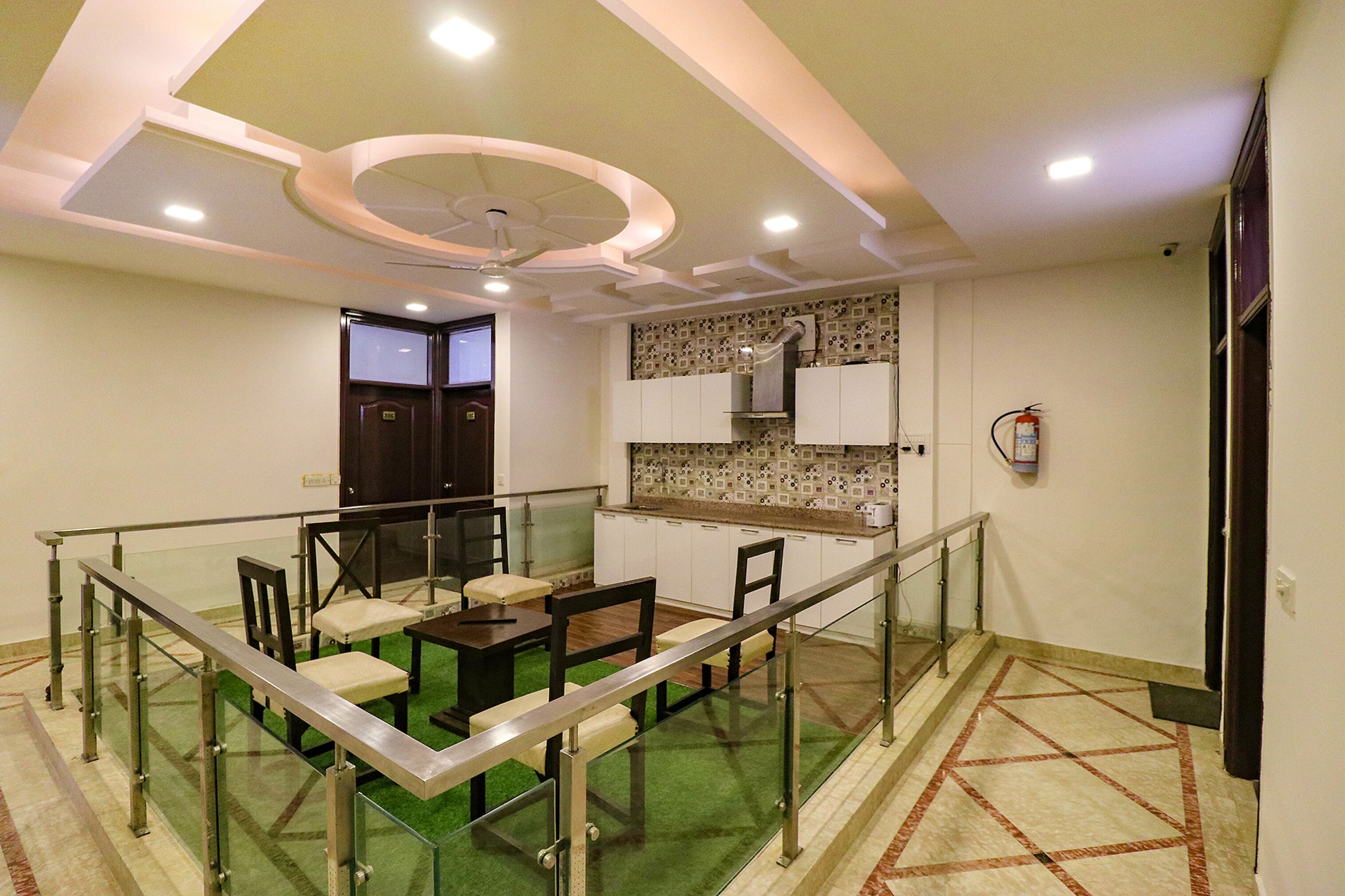 Palm Court by Fabhotel