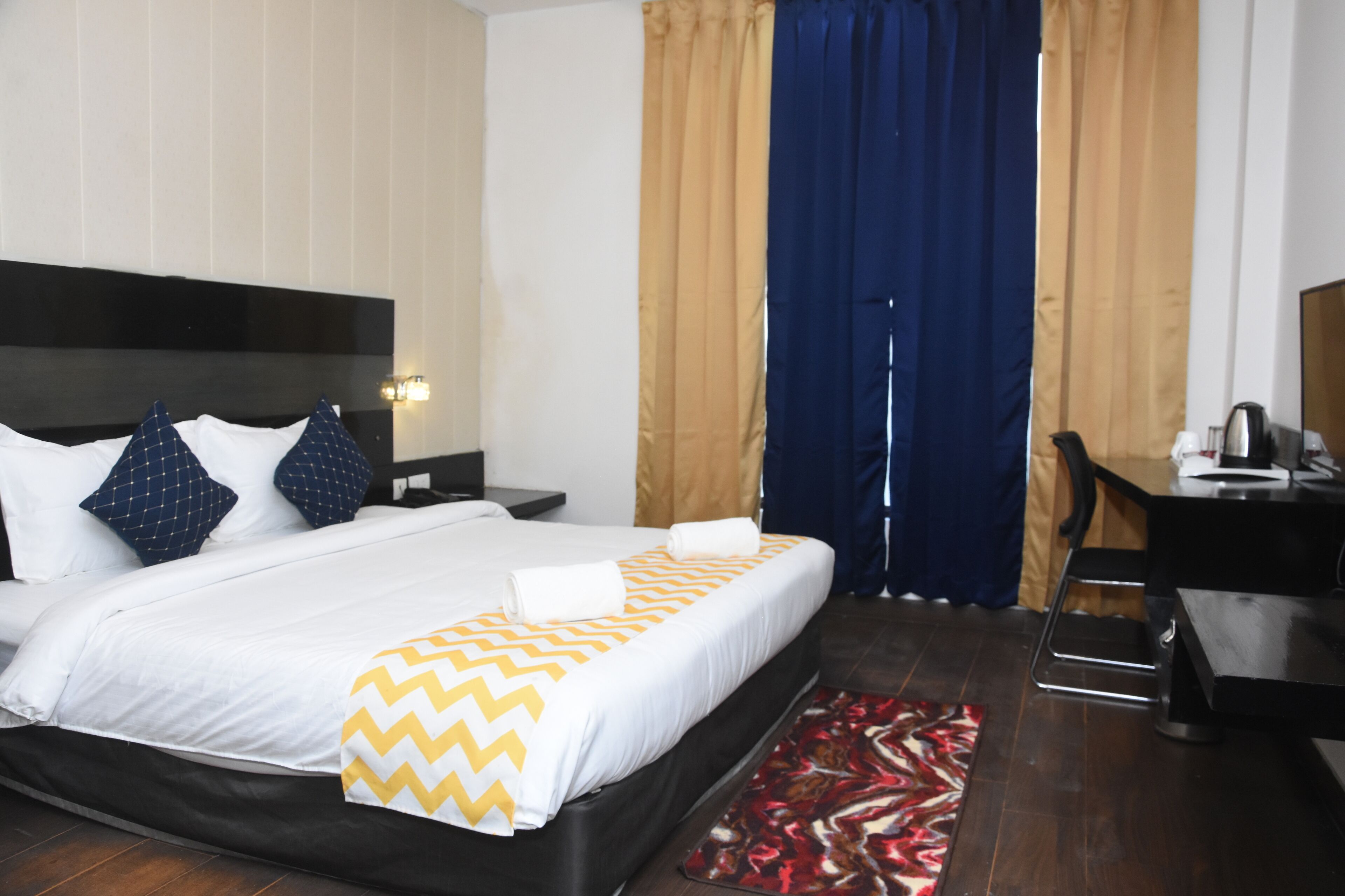 Posh Suites, Gurgaon
